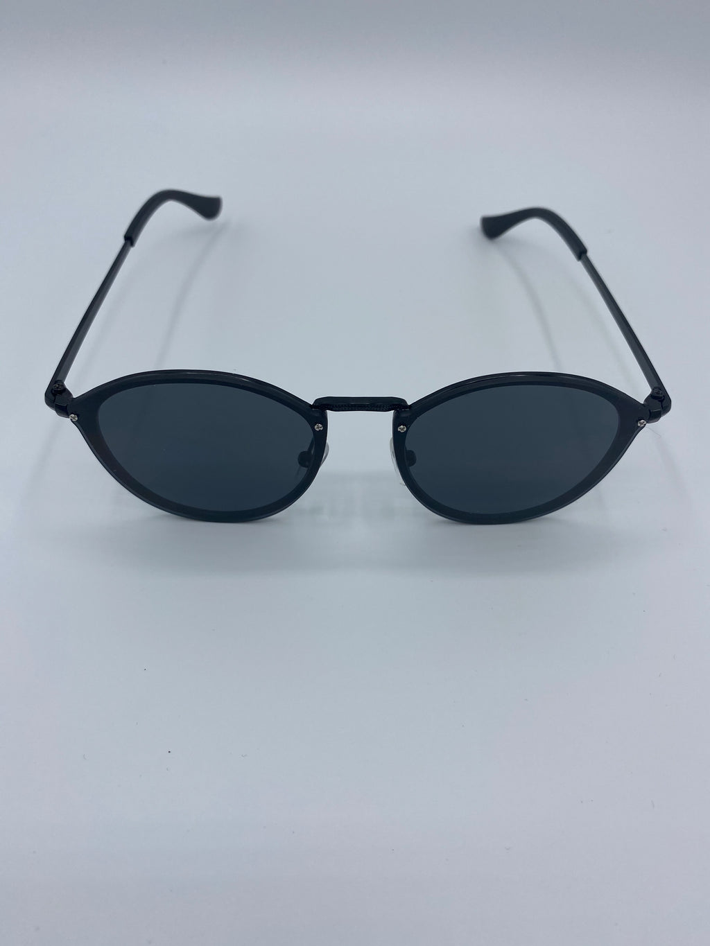 Rounded Metals Sunglasses Package
