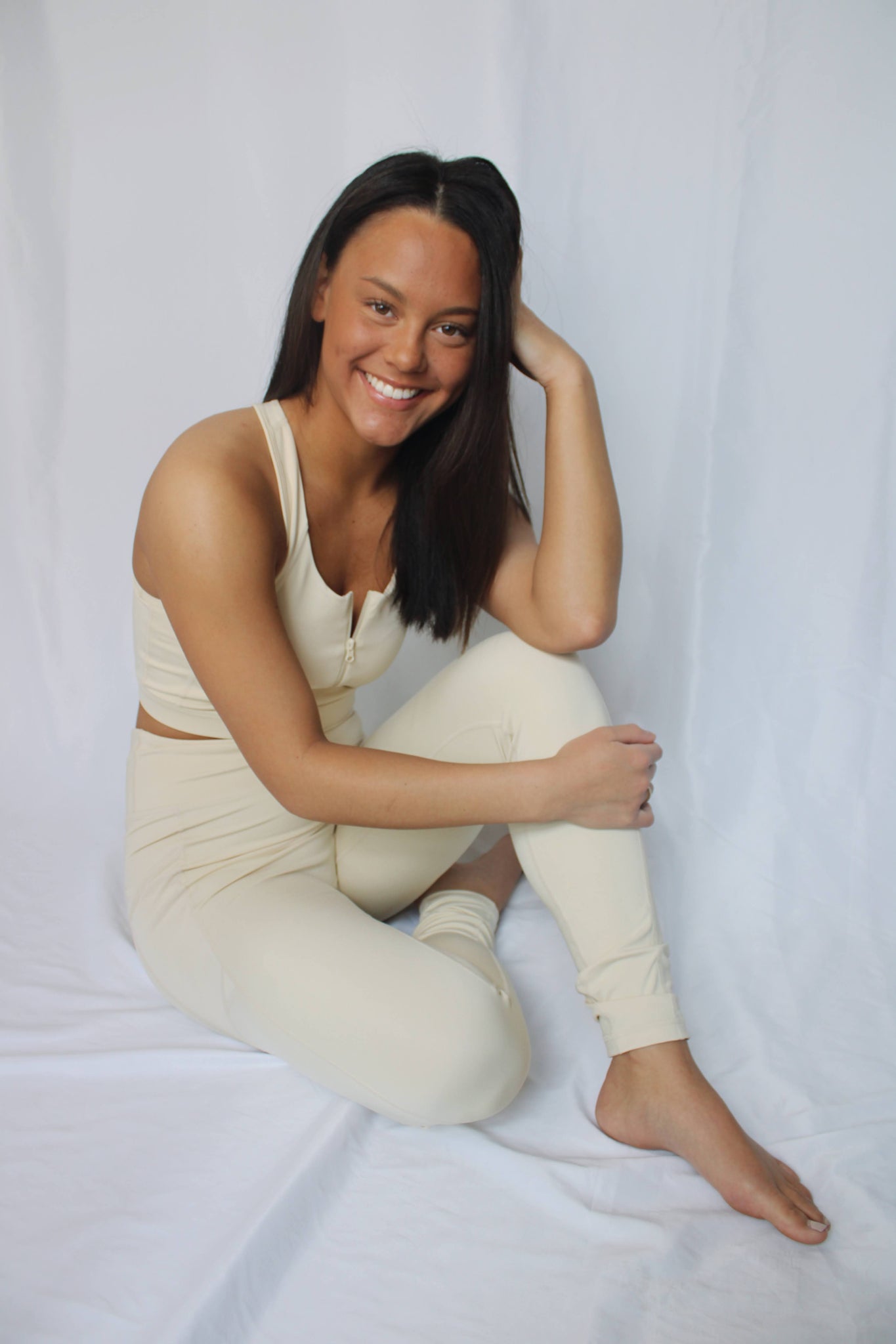 NEW Zip-up Sports Bra FULL SET - Cream